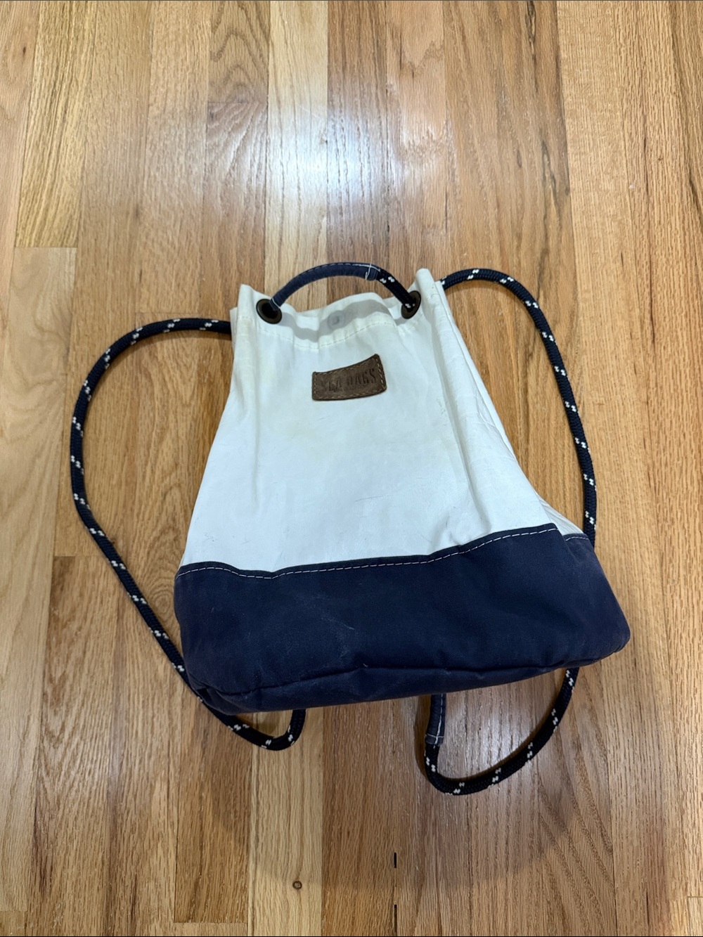 Sea Bags Maine Drawstring Backpack in White and Navy